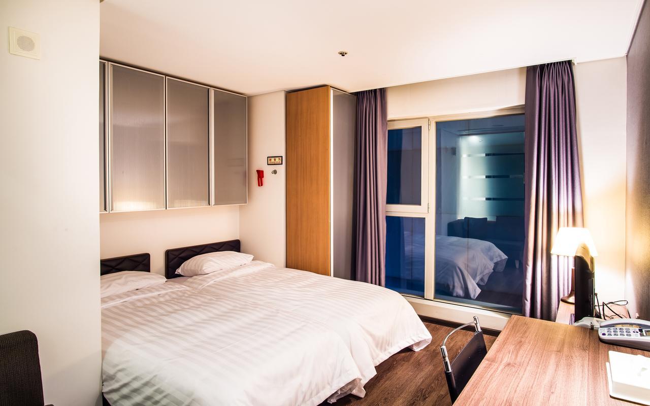 Hotel Arinus Shinchon Σεούλ Εξωτερικό φωτογραφία